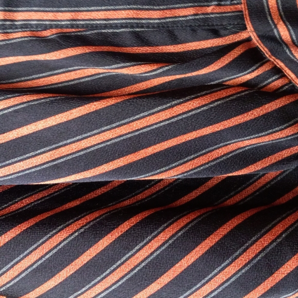 Top - Picture 2 of 4